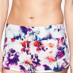 Athleta Watercolor Kata Short Exotic Fuchsia size large
